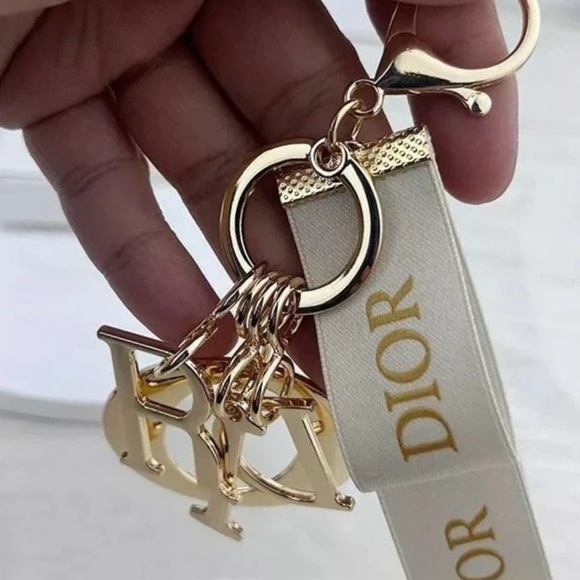 Christian Dior Letter Charm Keychain | Gold Bag Charm | New Authentic - Picture 3 of 5